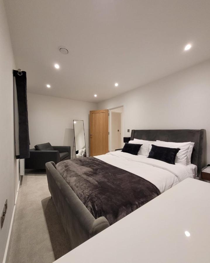 Luxury 1 Bed Apartment In The Centre Of Rochester Wainscot Kültér fotó