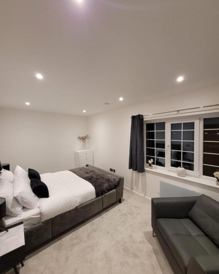 Luxury 1 Bed Apartment In The Centre Of Rochester Wainscot Kültér fotó