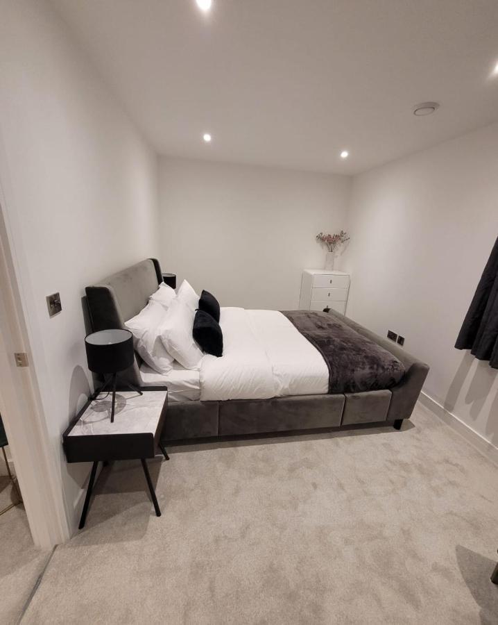 Luxury 1 Bed Apartment In The Centre Of Rochester Wainscot Kültér fotó