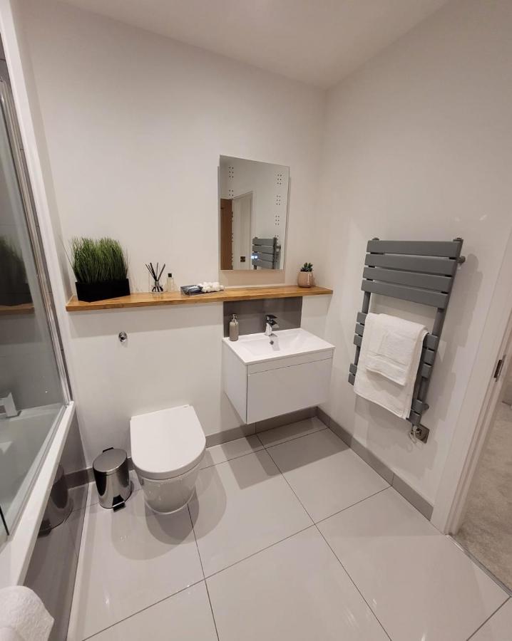 Luxury 1 Bed Apartment In The Centre Of Rochester Wainscot Kültér fotó